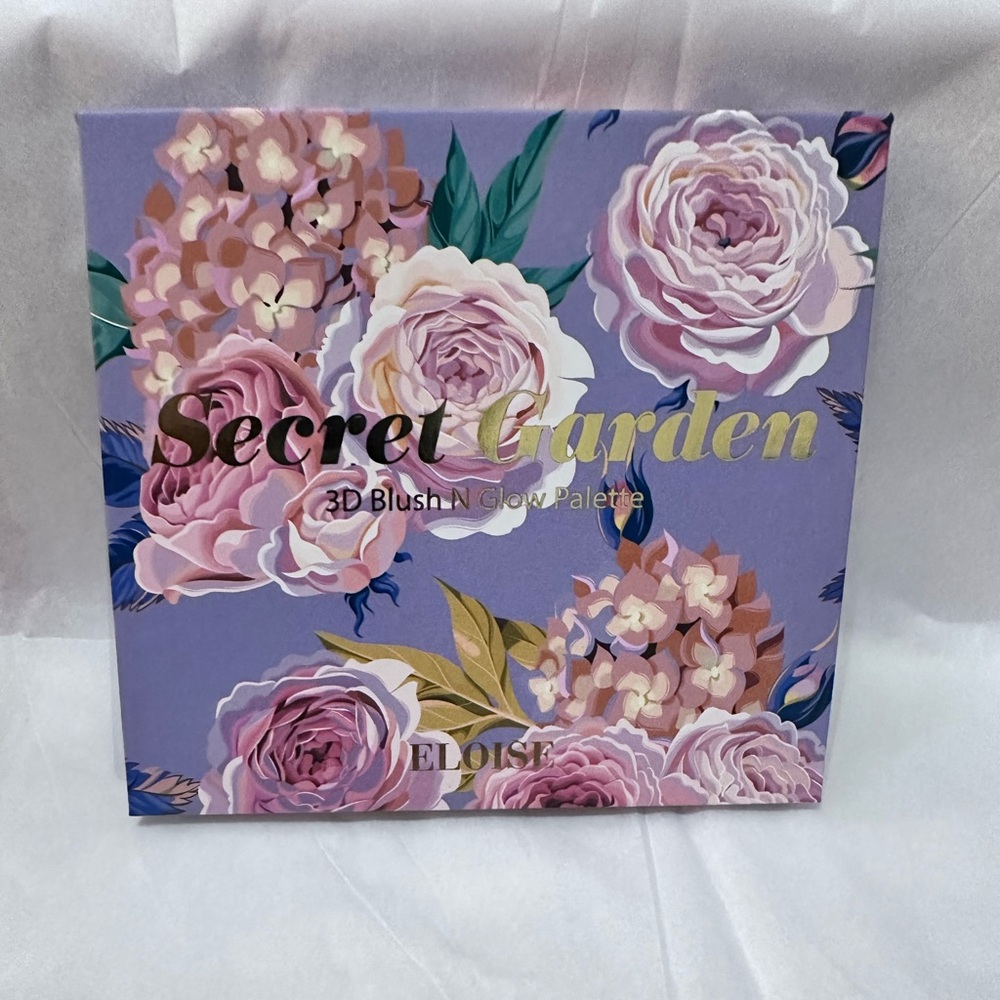 Eloise Secret Garden 3d Blush pallet. NWT.